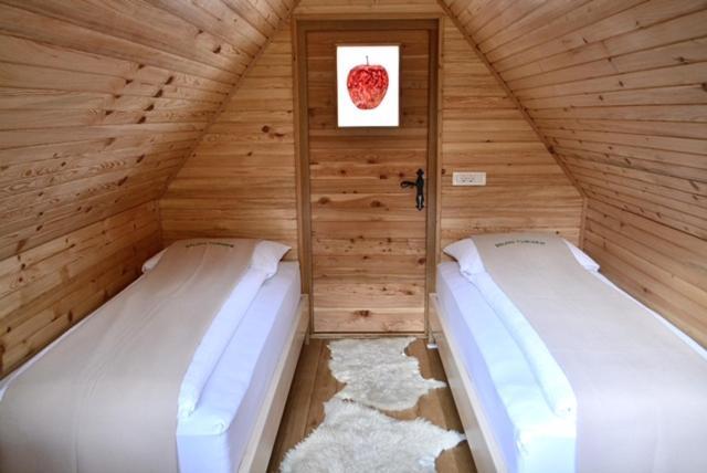 Glamping Naselje Zeleni Turizem Hotel Makole Exterior photo