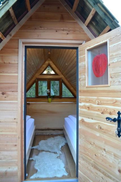 Glamping Naselje Zeleni Turizem Hotel Makole Exterior photo