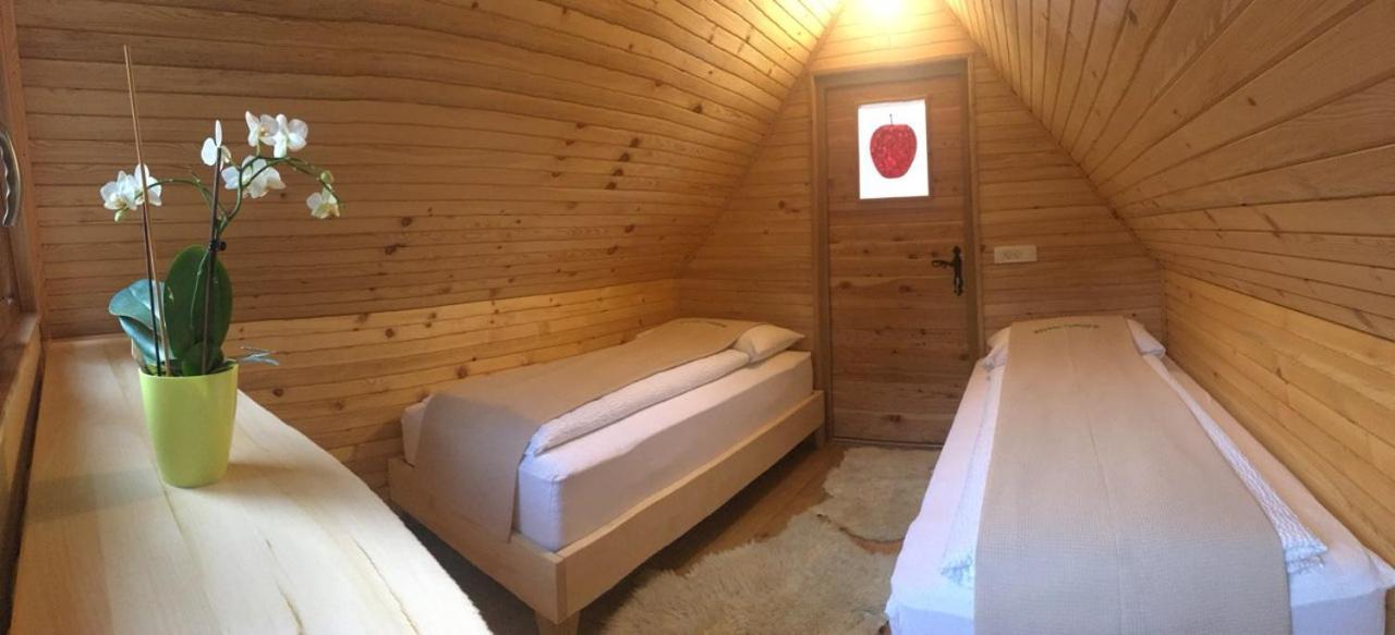 Glamping Naselje Zeleni Turizem Hotel Makole Exterior photo