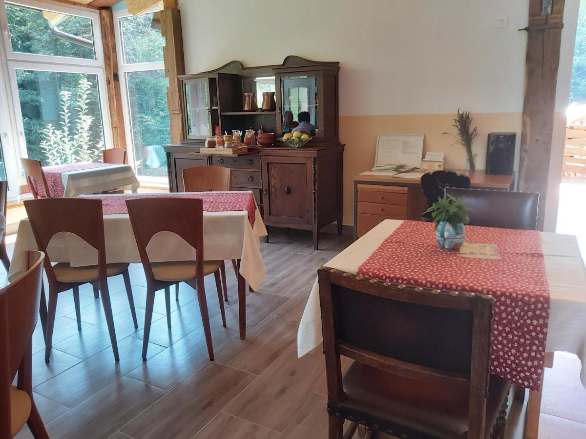 Glamping Naselje Zeleni Turizem Hotel Makole Exterior photo